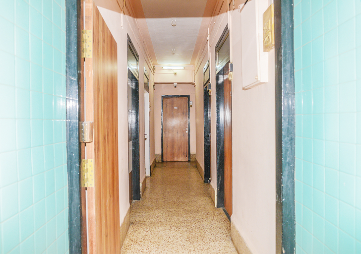 Others 5, Hotel Subhash, Mumbai Suburban