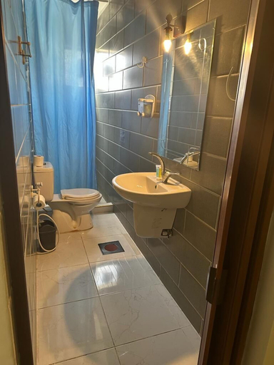 Bathroom 3, Petra town check-Inn, Wadi Musa