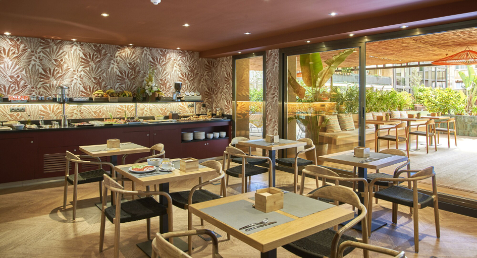 Food & Drinks 5, The Moods Oasis, Barcelona