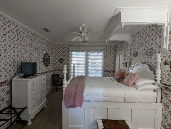 Bedroom 2, Old Powder House Inn, Saint Johns