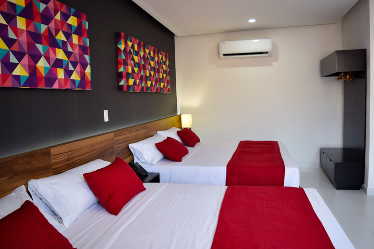 Others 5, Hotel Dwana, Mazatlán