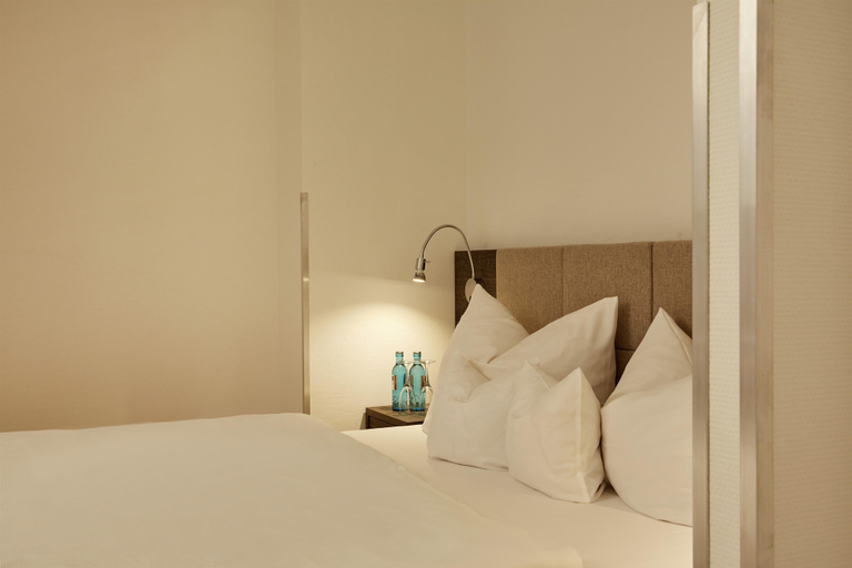 Bedroom 3, H+ Hotel Nürnberg by Sunday Hotels, Nürnberg