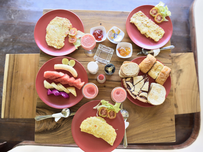 Food & Drinks 8