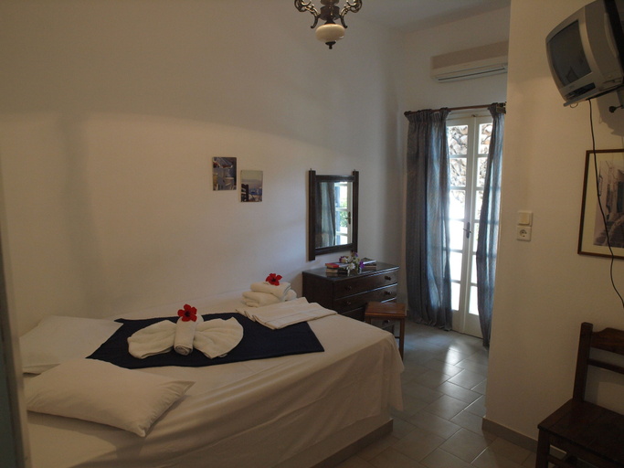 Bedroom 4, Eden Ios Rooms, South Aegean