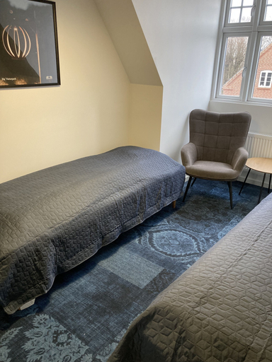 Bedroom 2, SignInn, Varde