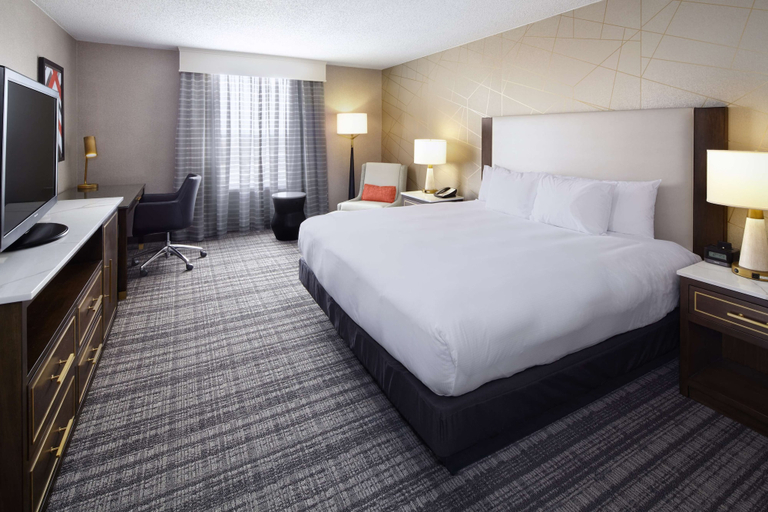 Bedroom 3, DoubleTree by Hilton Dallas Near the Galleria, Dallas
