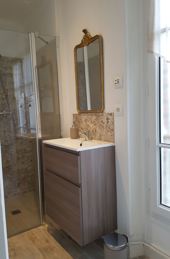 Bathroom 4, Le Clos Saint-Germain, Eure