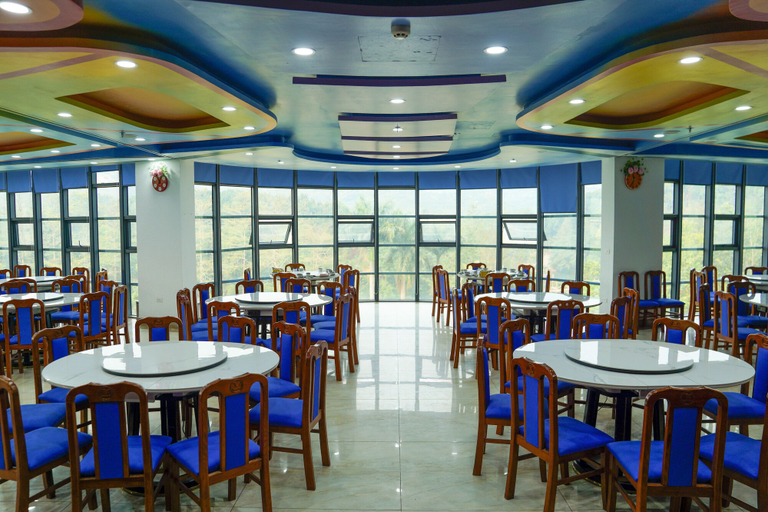 Food & Drinks 5, MEDDOM Park, Cao Phong