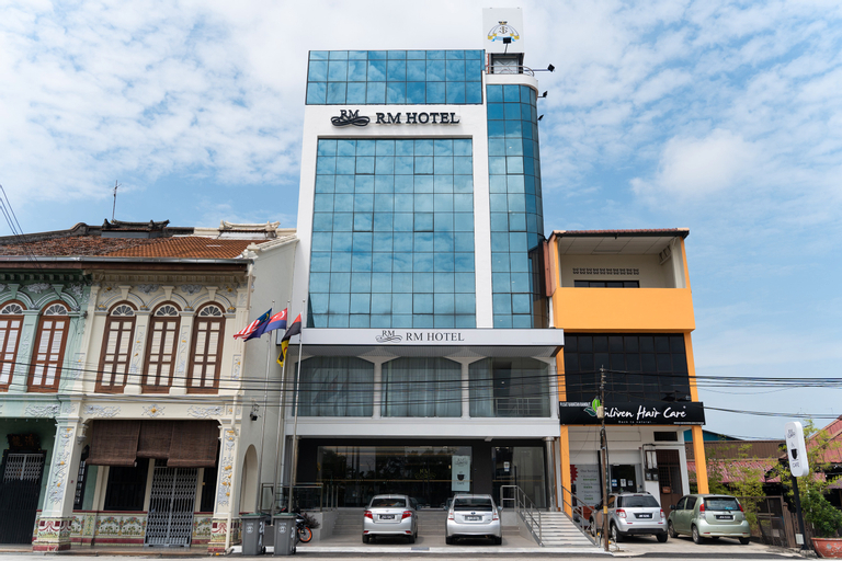 RM Hotel, Muar