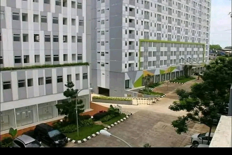 Exterior & Views 4, Room Rendi @ Gunung Putri Square, Bogor