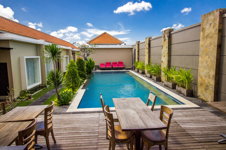 Swimming Pool 4