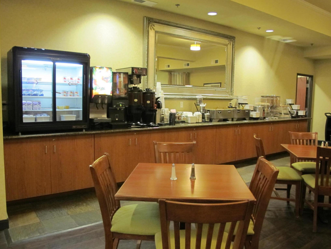 Food & Drinks 5, Best Western Liberty Inn DuPont JBLM, Pierce