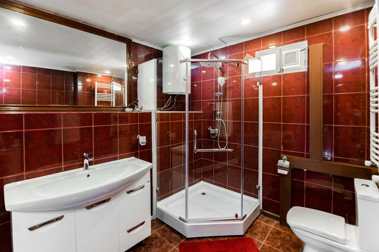 Others 5, Rustaveli Central ApartHotel, Tbilisi