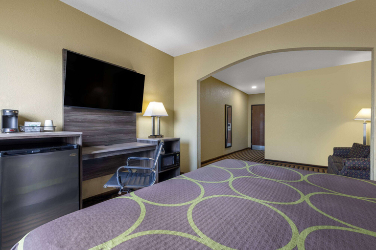 Bedroom 3, Super 8 by Wyndham Nixa/Springfield Area, Christian