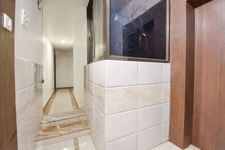 Bathroom 5, Fabhotel Bright Holidays, Satara