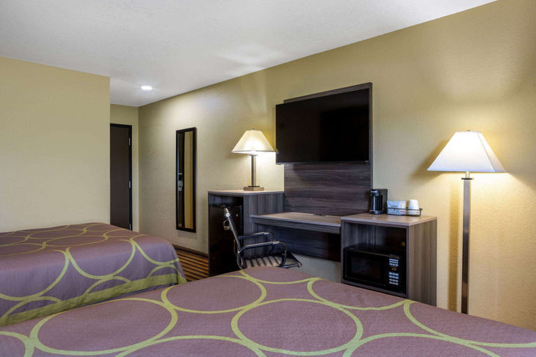 Bedroom 3, Super 8 by Wyndham Nixa/Springfield Area, Christian