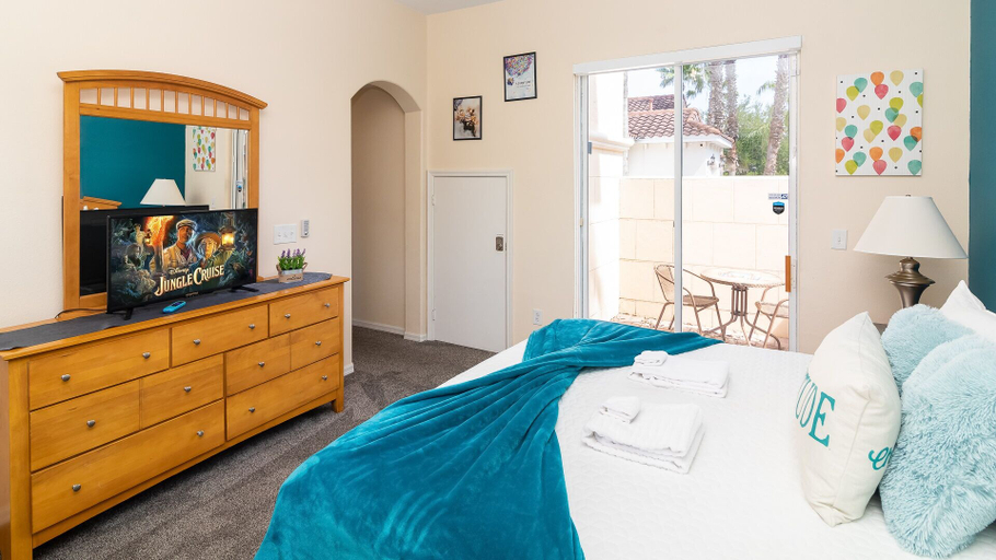Bedroom 3, Paradise Found, Polk