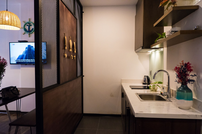 Dining Room 9