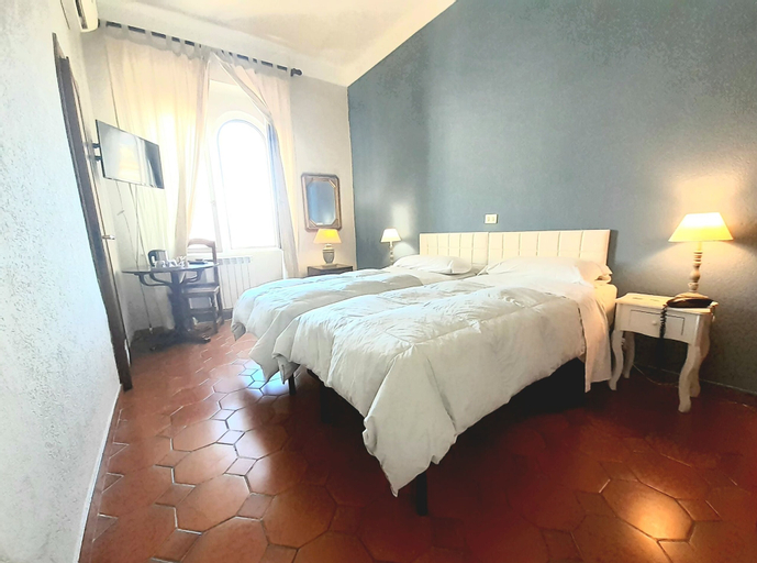 Bedroom 18
