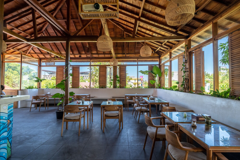 Food & Drinks 4, Dragon Dive Komodo Dive Resort, West Manggarai