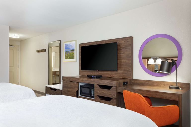 Bedroom 24