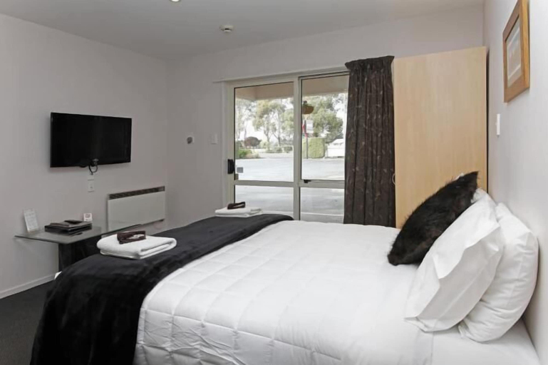 Bedroom 3, Amalfi Motor Lodge, Christchurch