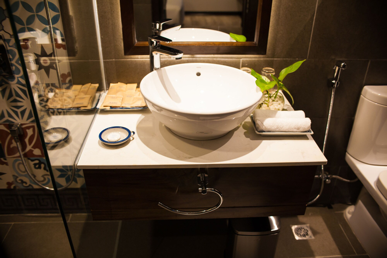 Bathroom 5