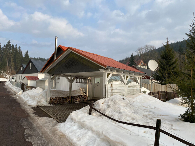 Exterior, Detached Holiday Home With Fenced Garden, Ilm-Kreis