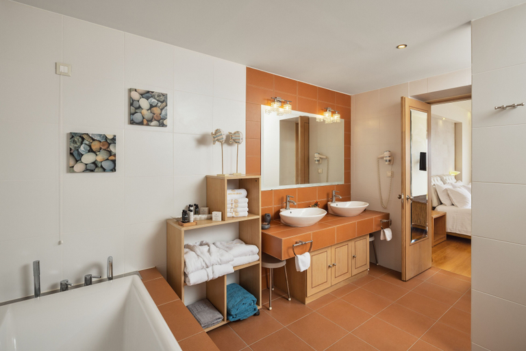 Bathroom 5, Akrotiri Beach Resort & Spa - Adult Friendly, Ionian Islands