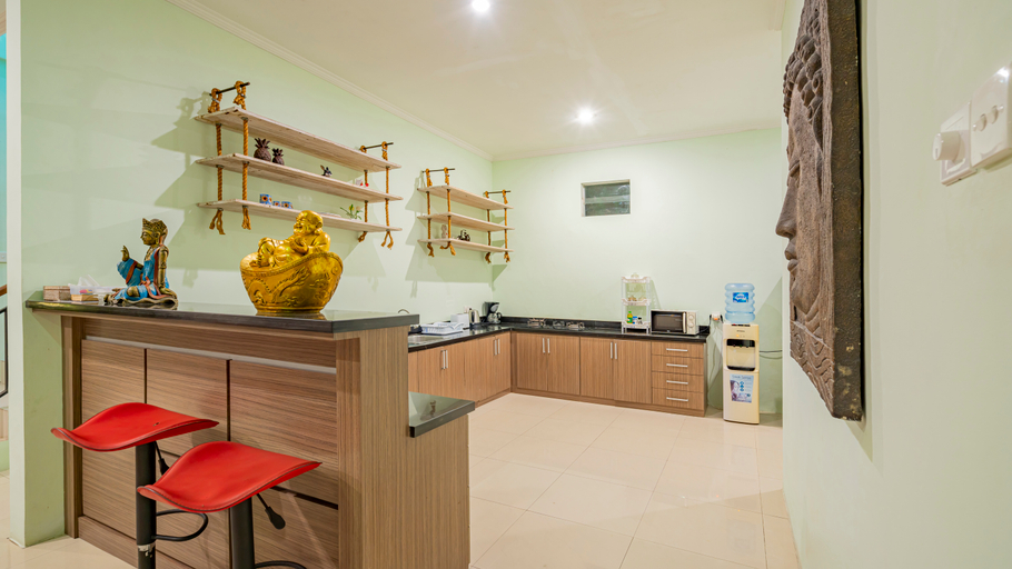 Others 4, AV Villa Harmony, Badung