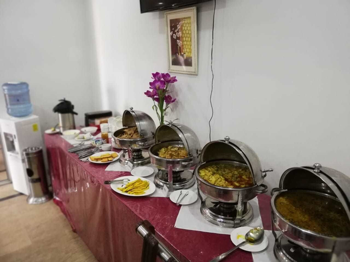 Food & Drinks 5, Al-Fateh Xpress Hotel, Lahore