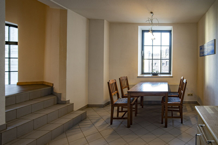 Dining Room 7