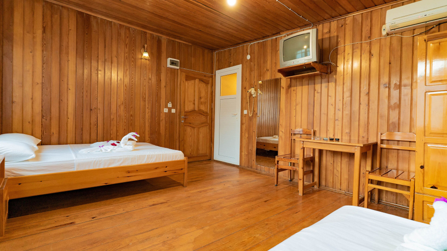 Bedroom 3, Turkmen Tree Houses, Kemer