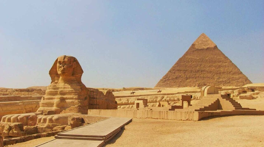 Others 5, Phoenix pyramids view, Al-Ahram
