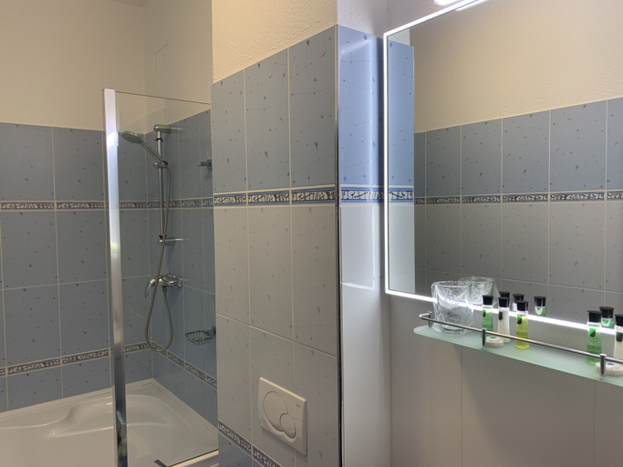 Bathroom 4, Antik Hotel & Galerie Sofia, Svitavy