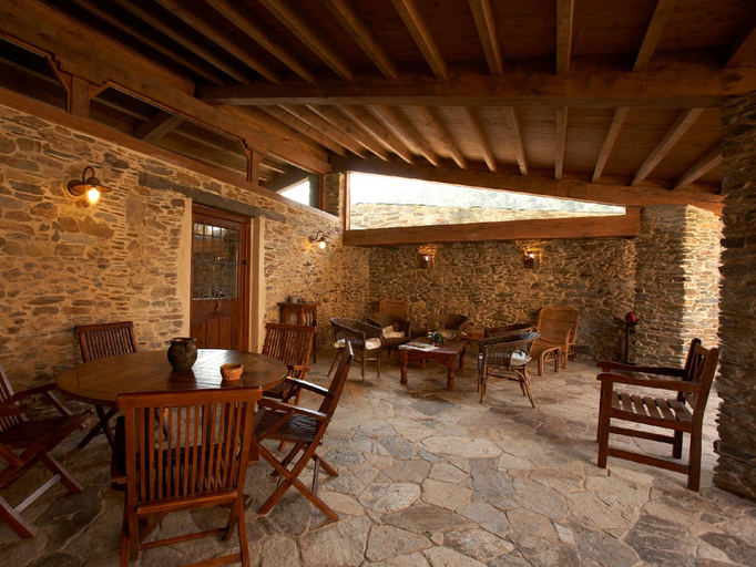Others 2, Finca Areal, Lugo