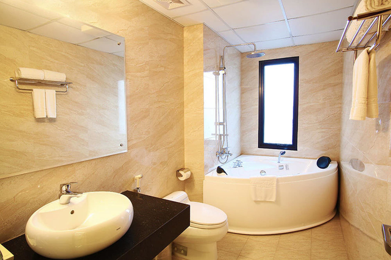 Bathroom 4, Riverside Hanoi Hotel, Ba Đình