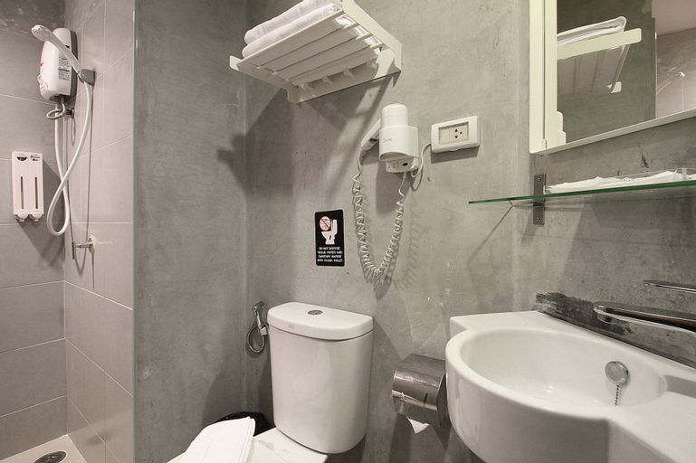 Bathroom 3