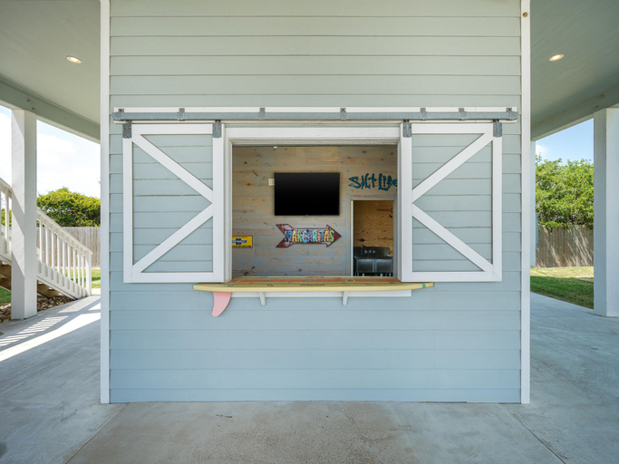 Exterior & Views 2, Betty's Bay House, Aransas