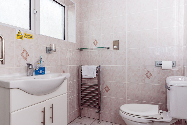 Bathroom 4, Willow Chalet, Cumbria