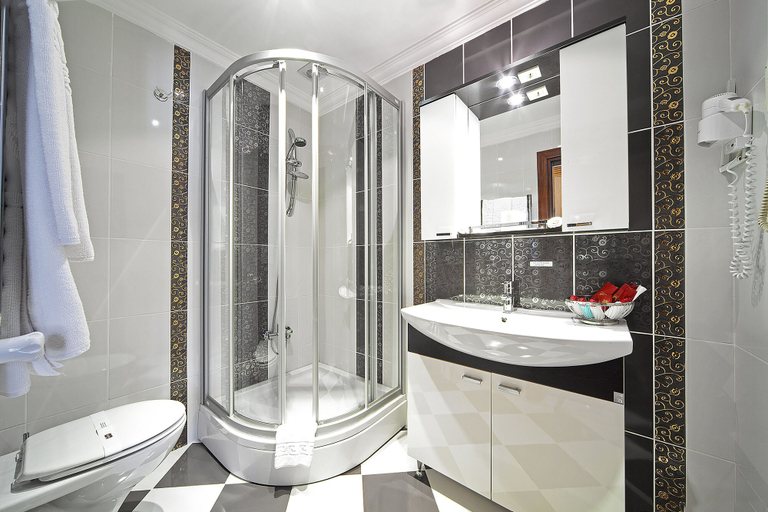 Bathroom 5, Antea Palace Hotel & Spa, Fatih