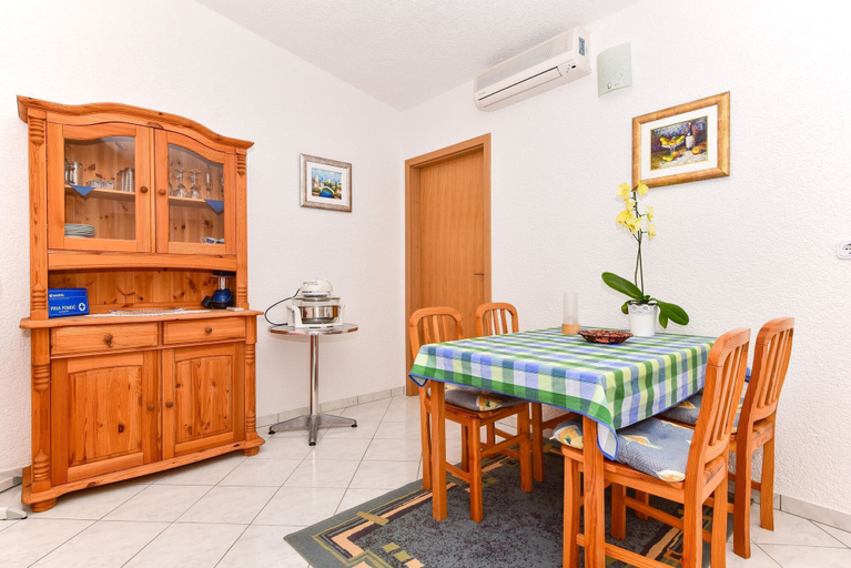 Others 5, Apartments Rote Rosen, Privlaka