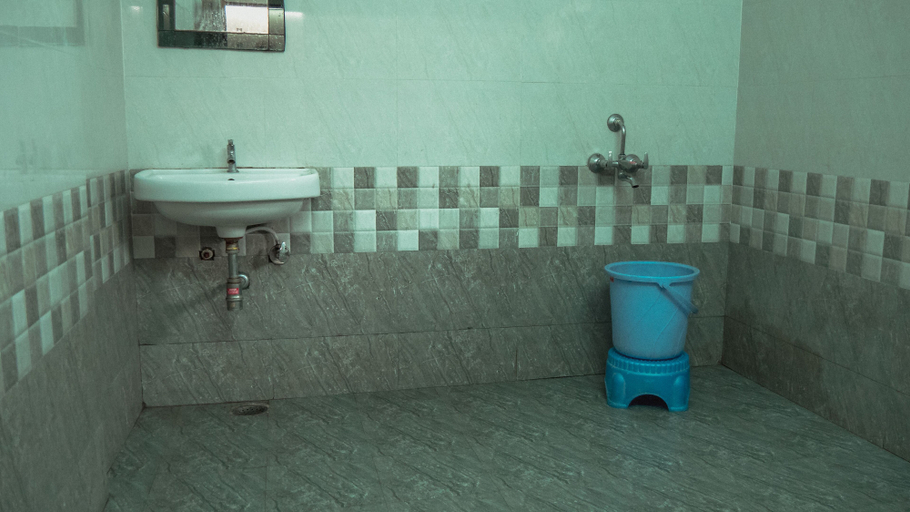Bathroom 4, Hotel Classic Inn, Jaipur