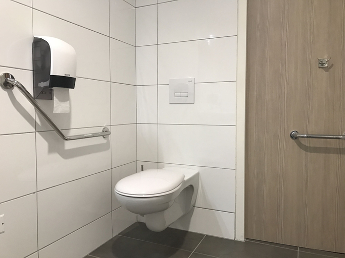 Bathroom 5, Brit Hotel Brive, Corrèze
