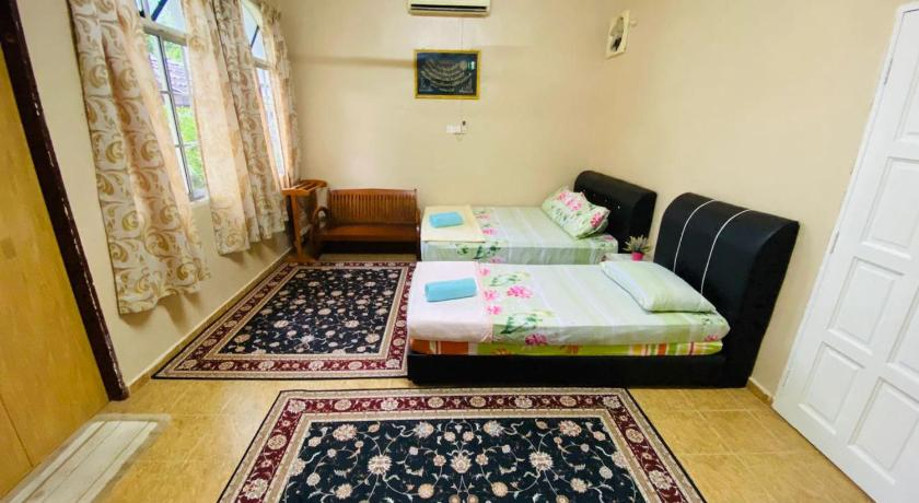 Bedroom 2, Nur Jannah Roomstay - Islam Only, Perlis