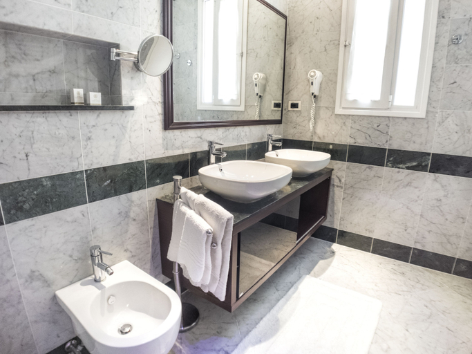 Bathroom 3, Hotel Aurora Terme, Padua