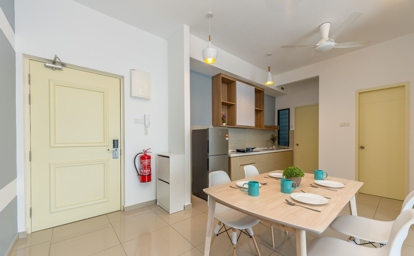 Dining Room 21