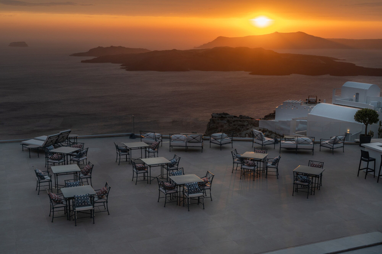 Food & Drinks 5, Apeiron Blue Santorini, South Aegean