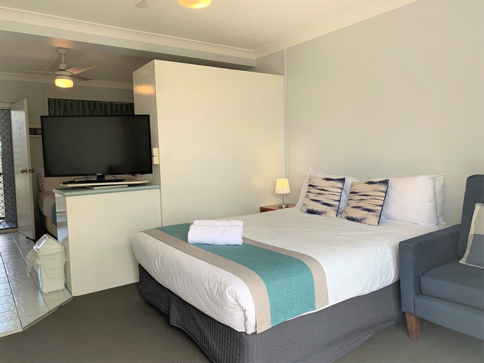 Bedroom 25