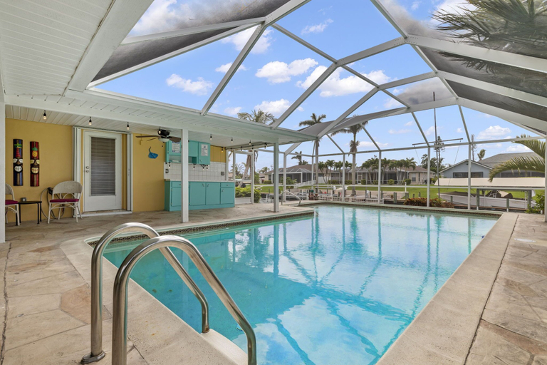 Sport & Beauty 1, Dolphin Crossing Villa, Lee
